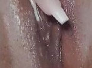 Clitoris (bagian atas vagina paling sensitif), Vagina (Pussy), Permainan jari, Ketat, Cantik (Pretty), Mengagumkan, Sempurna, Dicukur, Basah, Berair