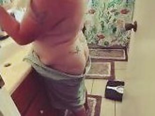 bagno, tettone, vecchi, amatoriali, mammine-mature, mamme, videocamera, donne-grasse-e-belle, voyeur, pov