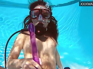 Lana Tanga Shows Underwater Orgasms To You