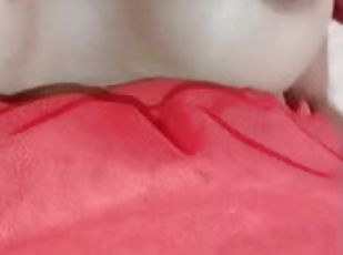Thaifarang83 .I masturbate pussy oil with a small squirt