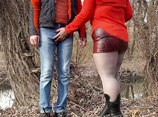 Cur, In afara, Pisandu-se, Public, Rusoaica, Amatori, Milf, Mama, Bbw, Grasana