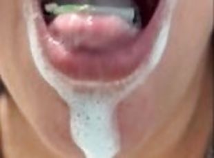 Mia giantess bbw wants you to see her brushing her teeth