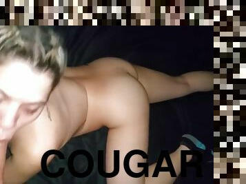 A kiss cougar pov