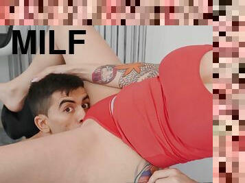 Tricky Jordi El Nino Polla eats MILF's wet-dripping pussy