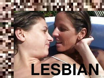 בחוץ, לסבית-lesbian, הארדקור, כוכבת-פורנו, חרמןנית, ברכה, מציאות