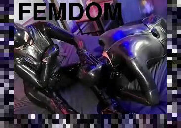 amateur, fétiche, latex, domination, femme-dominatrice