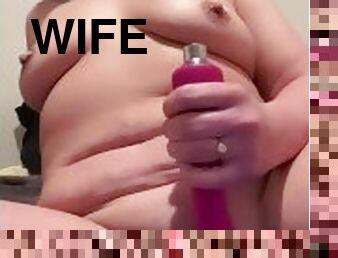 Hot wife makes herself orgasm