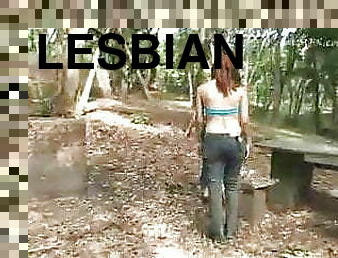 lesbian-lesbian, brazil, berciuman