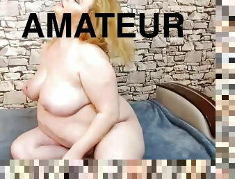 Sexy chubby babe camshow masturbating