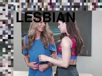 Tara ashley squirts during a lesbian fuck massage