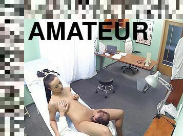 infirmière, bureau-office, chatte-pussy, amateur, fellation, branlette, ejaculation, kinky, cow-girl, hôpital