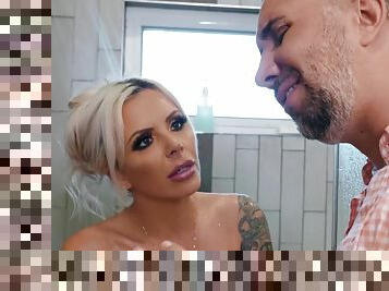 Nina Elle makes love with Keiran Lee after taking shower