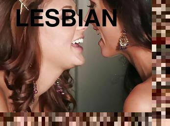 Ariana Marie and Whitney Westgate make each other cum