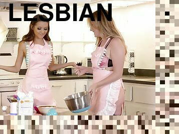fitta-pussy, lesbisk, strumpor, kök, ung18, vacker, britney