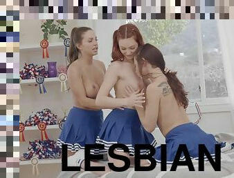 coño-pussy, babes, lesbiana, trío, pelirroja, universidad, bonita