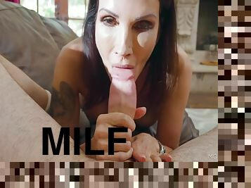 rit, velike-joške, velik-penis, milf, drkanje, globoko-grlo, pov, rjavolaske, tattoo