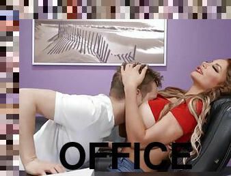 Silicone slut in high heels gets copulated in the office