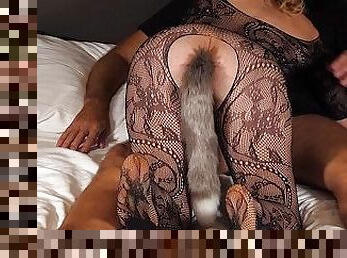 chatte-pussy, anal, fellation, jouet, bas, lingerie, résille, bout-a-bout, rasé, sucer