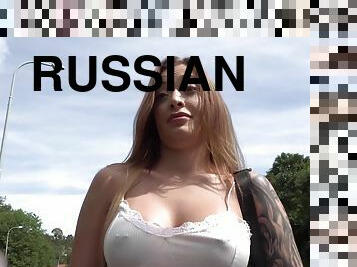 Tattooed Russian slut pleasuring lucky guy in a tunnel