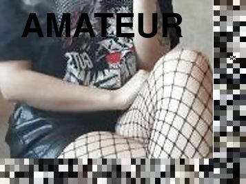 amateur, ados, résille, percé, fétiche, solo, fumer, brunette, tatouage, cuir