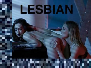 מציצה, לסבית-lesbian, אמא-שאני-רוצה-לזיין, נוער, כוכבת-פורנו, נשיקות, חמודה, תחת-butt