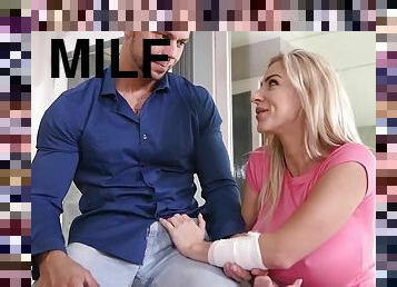 Nathaly Cherie Blonde MILF porn video