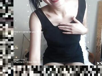 Hot japanese babe orgasming on web cam