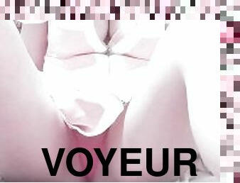 gros-nichons, amateur, cam, voyeur, jupe-en-l’air, culotte, seins, fétiche, solo