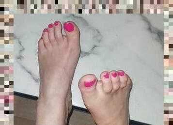 Sexy feet and pussy play. milf wife