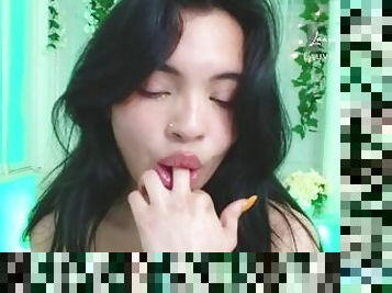 sexy kawaii girl is teasing with her mouth, sloopy saliva play, sucking fingers on cam Chaturbate