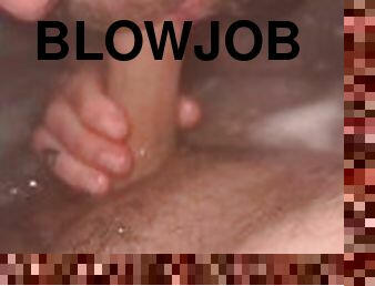 blowjob-seks-dengan-mengisap-penis, penis-besar, homo, handjob-seks-dengan-tangan-wanita-pada-penis-laki-laki, sudut-pandang, sperma, realitas, tato, penis, pengisapan