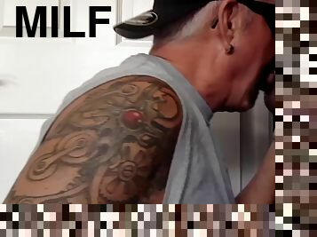 amatör, avsugning, milf, gay, avrunkning, sprut, tatuering, sugande