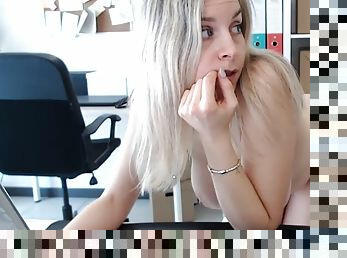 Tiffany925 webcam
