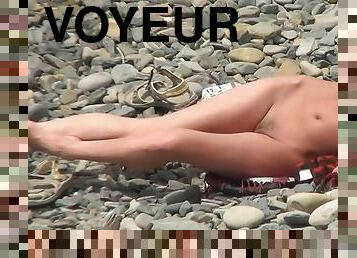 nudiste, en-plein-air, chatte-pussy, babes, cam, plage, voyeur, jeune-18, naturel, brunette