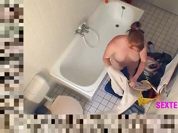 Sexy chubby amateur fucks in the bathroom