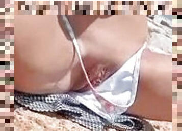 baignade, orgasme, public, chatte-pussy, ejaculation-sur-le-corps, branlette, ejaculation-interne, plage, double, horny