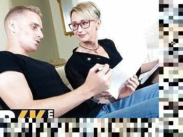 rusai, mokytojas, suaugę, milf, pornožvaigždė, prisegamos-kojinės, blondinė, dulkinimas-fucking