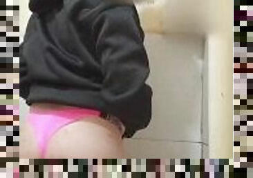 Bunda gostosa crossdresser calcinha pink