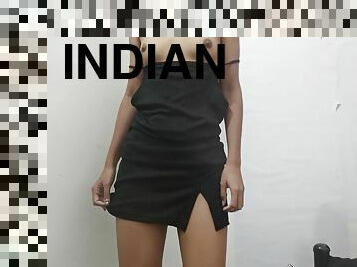 A Cute Indian Girl Does A Nude Photoshoot