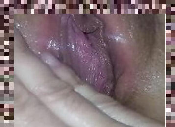 orgasmo, coño-pussy, squirting, madurita-caliente, con-los-dedos, húmedo