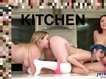 Jewelz Blu,Sabina Rouge,Eliza Eves In The Kitchen Having a Quick Snack Live On JerkmateTv