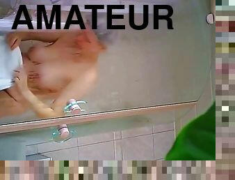 bagno, tettone, amatoriali, mammine-mature, mamme, videocamera, donne-grasse-e-belle, voyeur, doccia