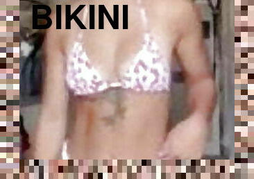 babe, bikini