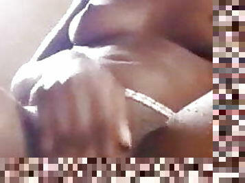 masturbation, orgasme, chatte-pussy, mature, ébène, black, doigtage, africaine, petits-seins