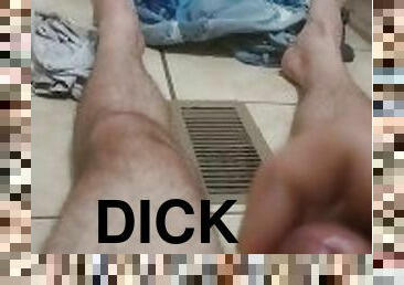 Dick feet