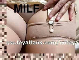 payudara-besar, amatir, jenis-pornografi-milf, ibu, stocking-stockings, payudara, fetish-benda-yang-dapat-meningkatkan-gairah-sex, seorang-diri, nilon, bh