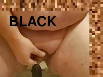 grosse, ejaculation-sur-le-corps, jouet, gay, black, belle-femme-ronde, joufflue, ejaculation, gode, solo