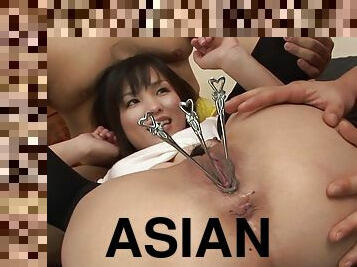 Close Up Cunt Stretching With Tools And Dildo Fucking For Asian Girl