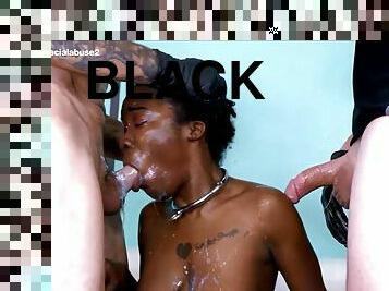 pisser, babes, ébène, interracial, hardcore, fellation-profonde, black, trio, humiliation, blanc