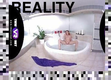 TmwVRnet - Soapy masturbation in a bath